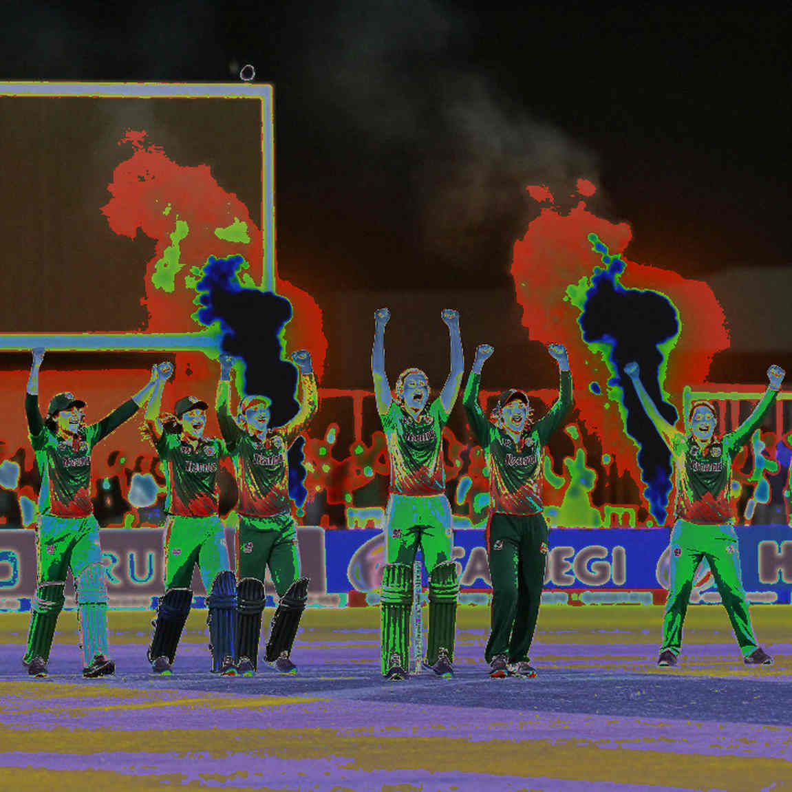 রাওয়ালপিন্ডিতে পাকিস্তানের ৩০২ রানের ইনিংস: যেখানে টপ অর্ডার নয়, লোয়ার মিডল অর্ডারই গড়ে দিল ভিত
